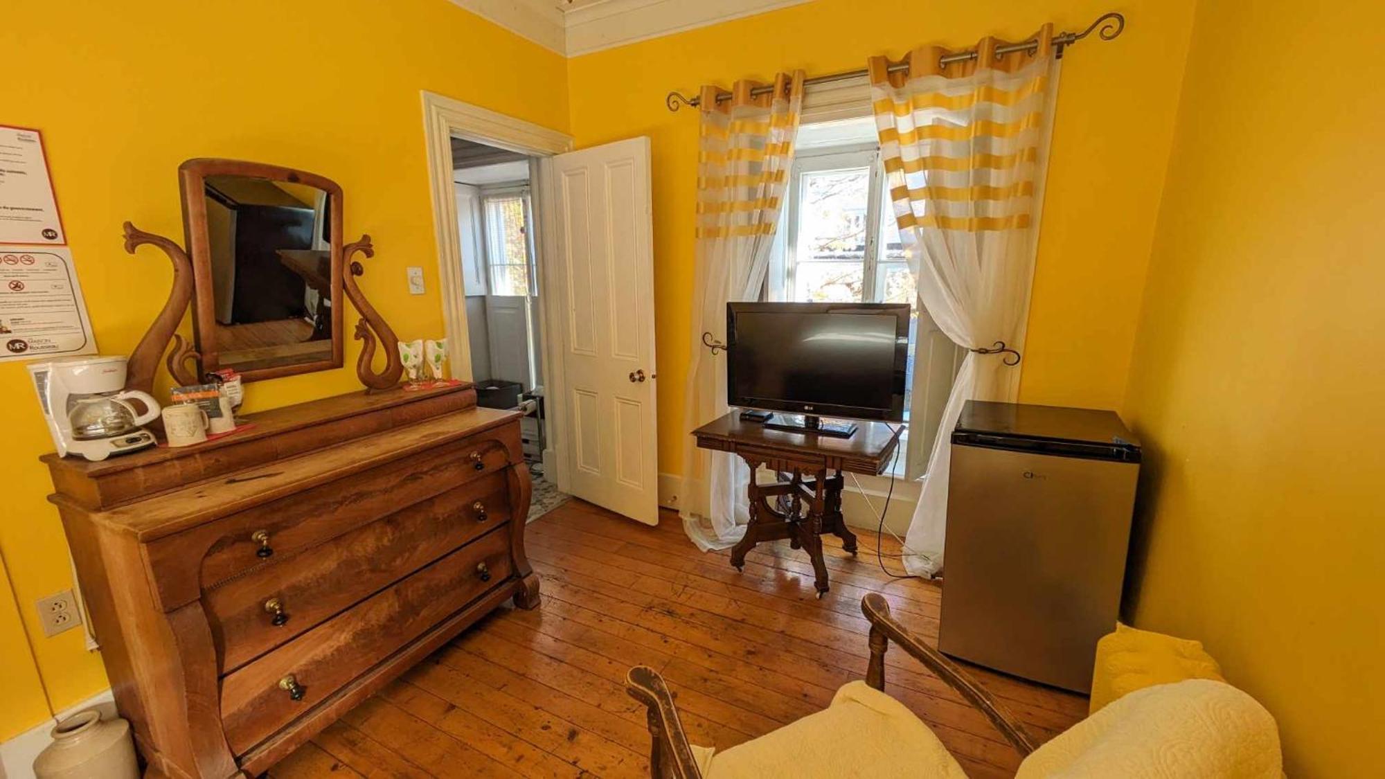 La Maison Rousseau Hotel Montmagny Quarto foto