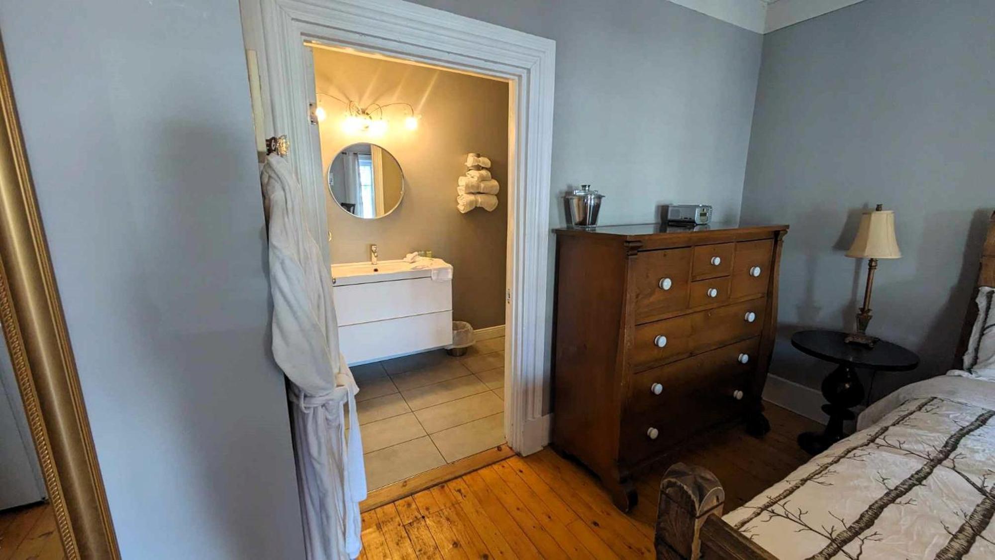 La Maison Rousseau Hotel Montmagny Quarto foto