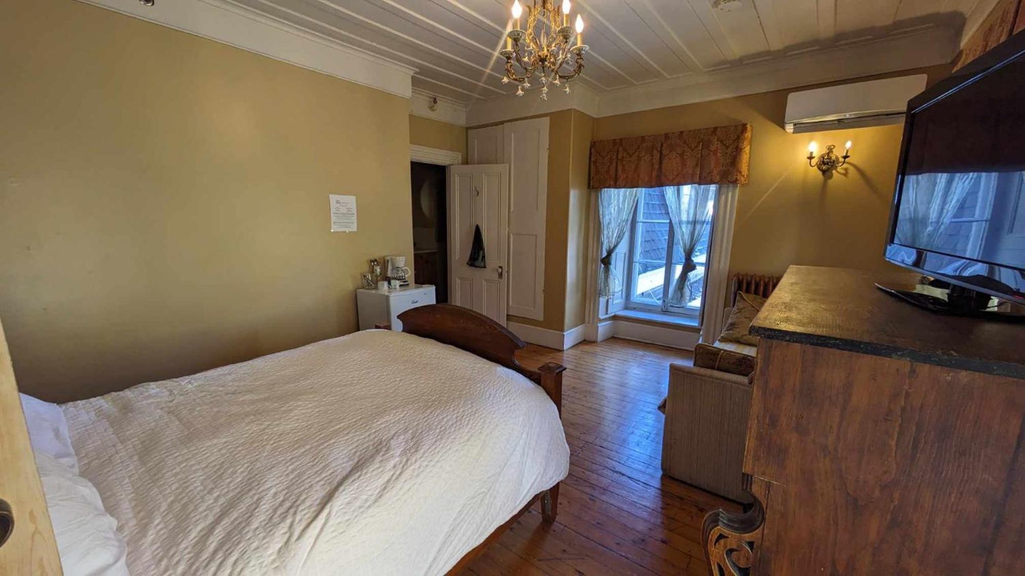 La Maison Rousseau Hotel Montmagny Quarto foto