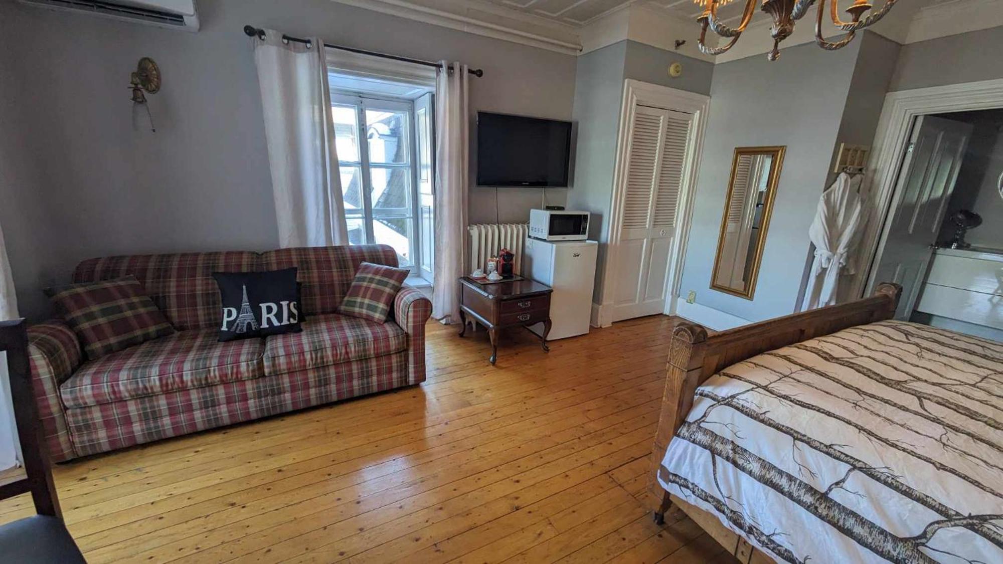 La Maison Rousseau Hotel Montmagny Quarto foto